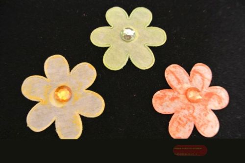 Bild von Deco, Blume 40mm mit Stein - klebend, gelb/grün/orange