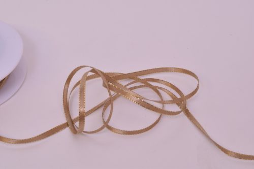 Bild von Band 50m/ 3mm, Satin m. Goldkante, natur