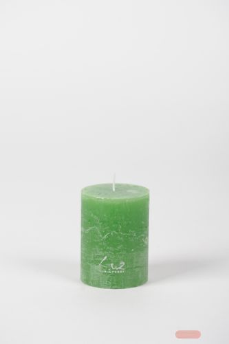 Bild von Rustic Zylinderkerze,   8cm x Ø60mm, kleeblattgrün